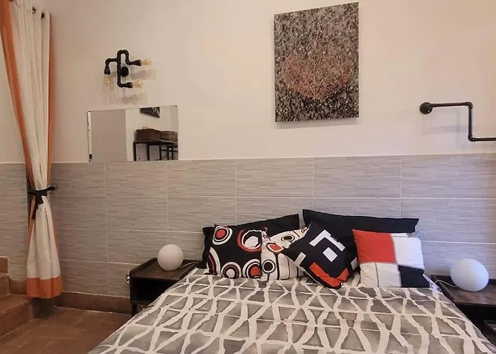 Trastevere Home Gallery